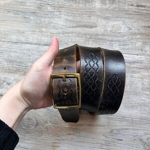 Vintage Leather Belt Deer Motif Tooled Western Dark Brown Size 44 Brass Buckle